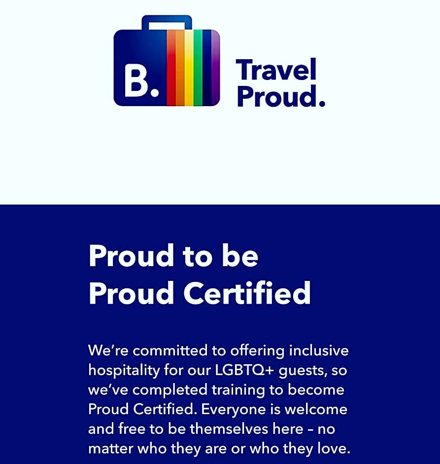 A PLACE IN THE SUN Garden Hotel - Big Units with Privacy Gardens & Heated Pool & Spa in 1 Acre Park Prime Location, PET Friendly