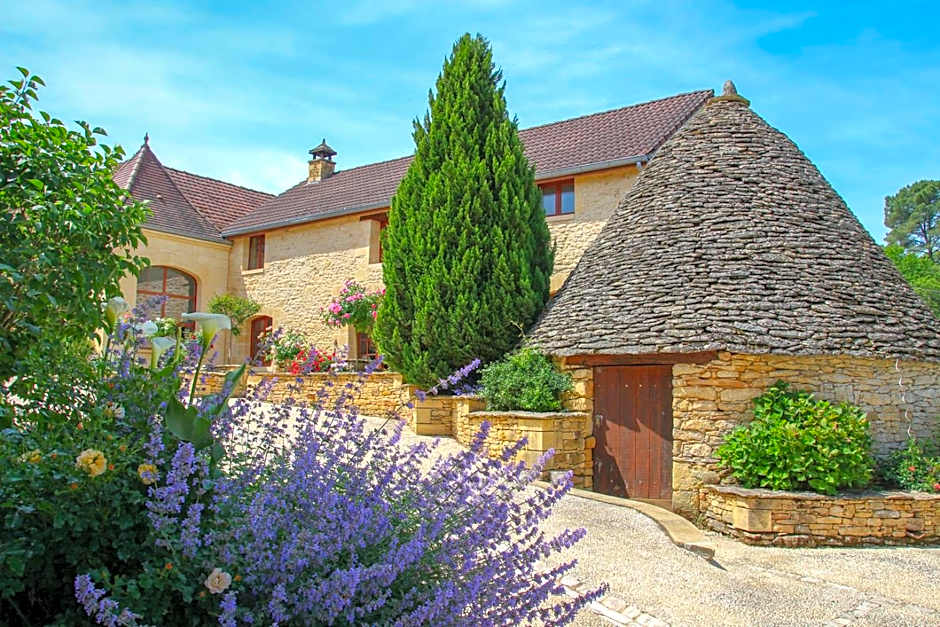 Aux Bories de Marquay, chambres d'hôtes B&B avec piscine et SPA près de Sarlat