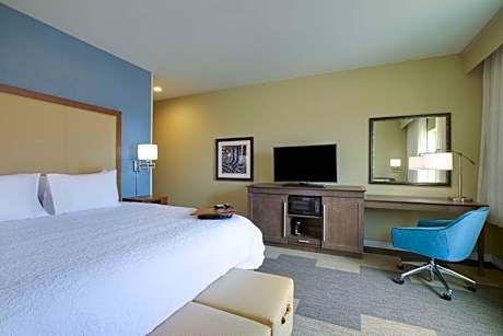King Room with Sofa Bed - Non-Smoking