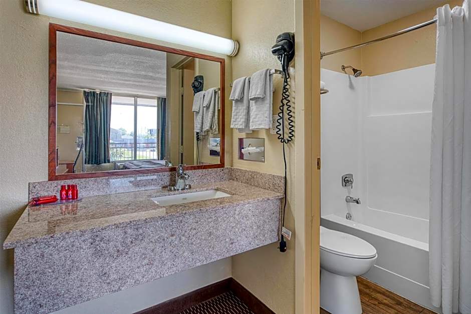 SureStay Hotel by Best Western Bowling Green North