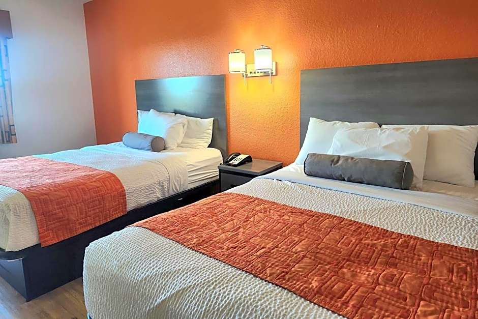 Howard Johnson by Wyndham Galveston