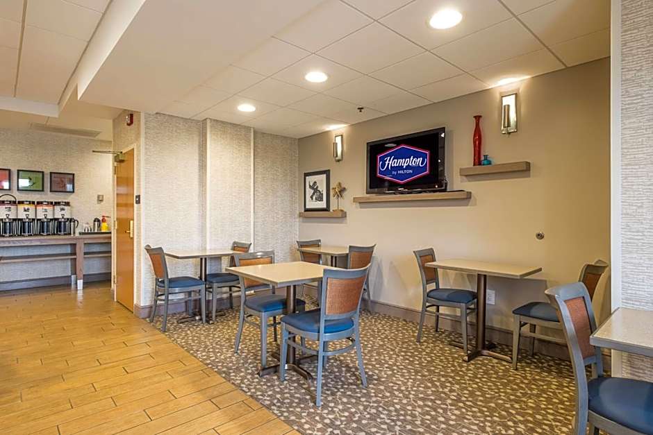 Hampton Inn By Hilton Freeport/Brunswick