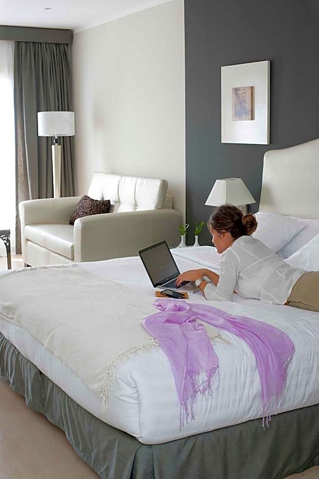 Barcelo Cairo Pyramids