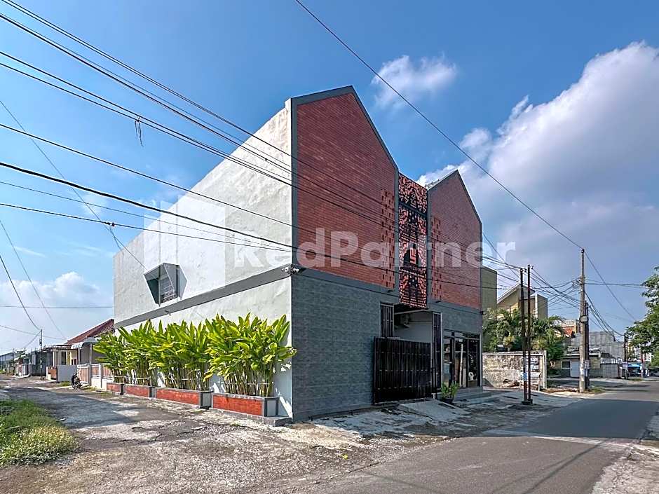 Salim Living RedPartner – Sukoharjo, SD