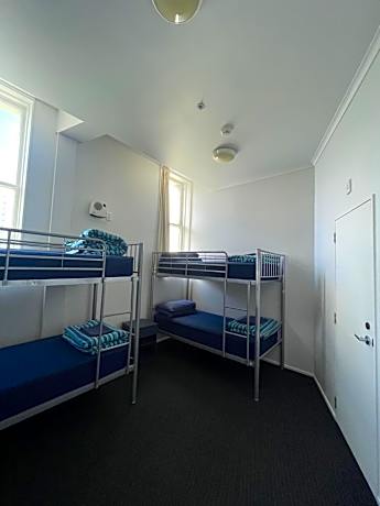Bed in 4-Bed Mixed Dormitory Room