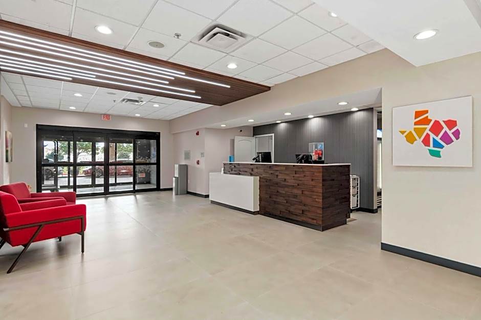Hampton Inn & Suites Houston - Rosenberg