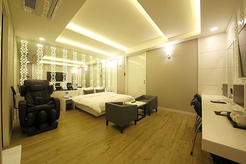 Premium Ava Hotel