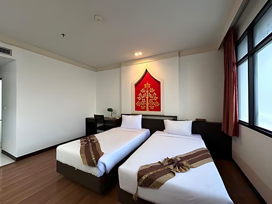 Grand Phranakhon Hotel