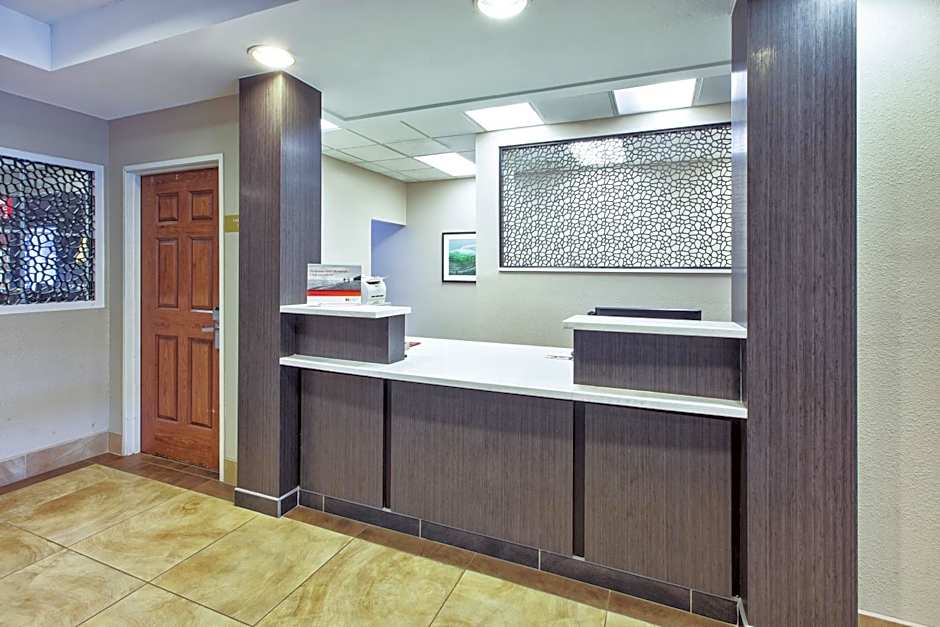 Candlewood Suites Indianapolis Airport By IHG