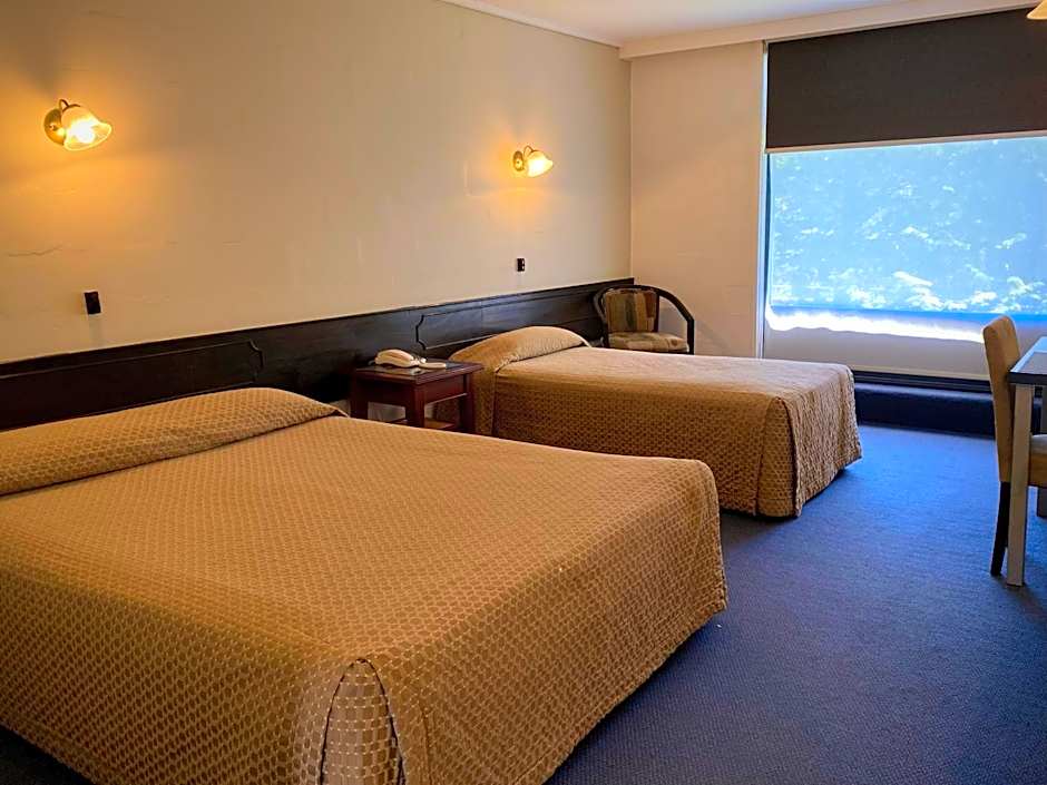 West Coaster Motel