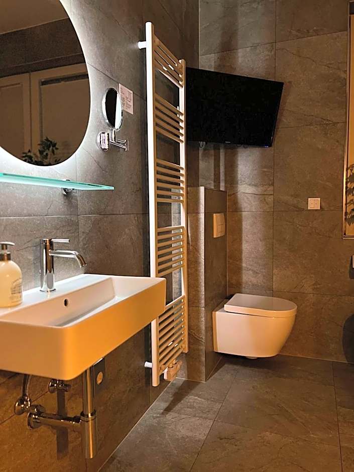 3 Monkeys Hotel