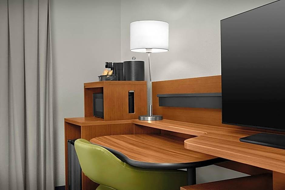 Fairfield Inn & Suites by Marriott Emporia I-95