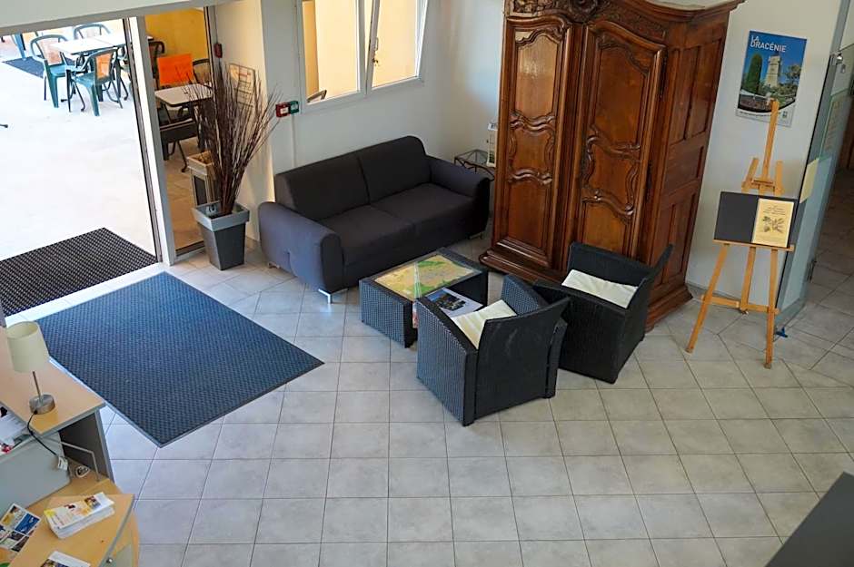 Logis Hotel Le Col De L'ange