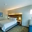 Holiday Inn Express and Suites Lindale By IHG