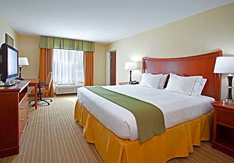 Queen Suite with Two Queen Beds