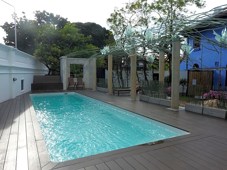 Cheong Fatt Tze - The Blue Mansion