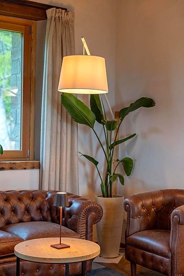 Aura Relais