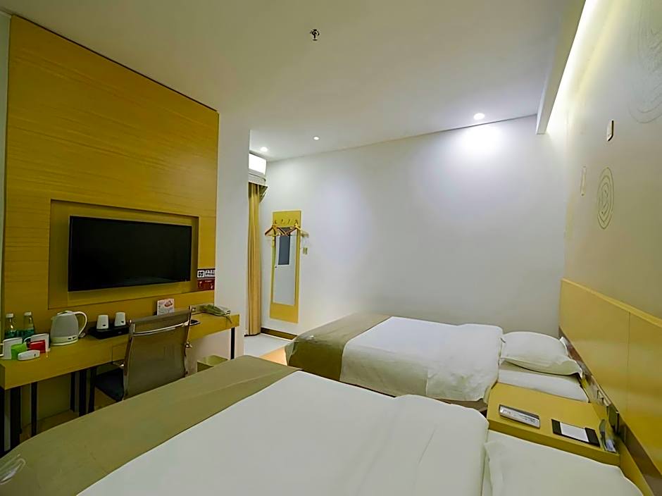 GreenTree Inn Dalian North Railway Station Express Hotel