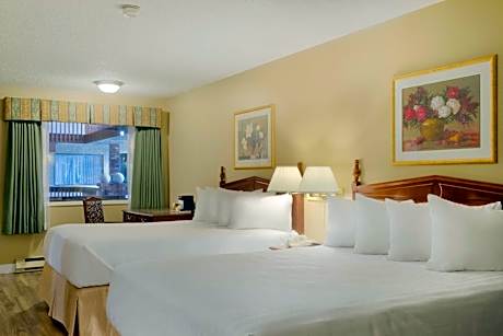 Queen Room with Two Queen Beds - Non-Smoking