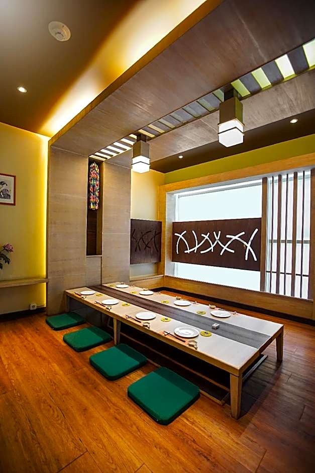 TreePark Hotel Karawang