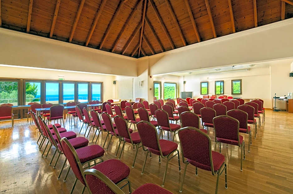 Alonissos Beach Bungalows And Suites Hotel