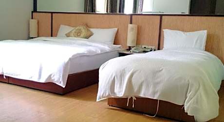 YC Cyuan Hot-Spring Hotel