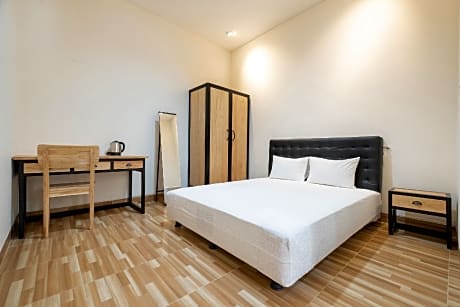 Deluxe Double Room for 2 Adults and 1 Child