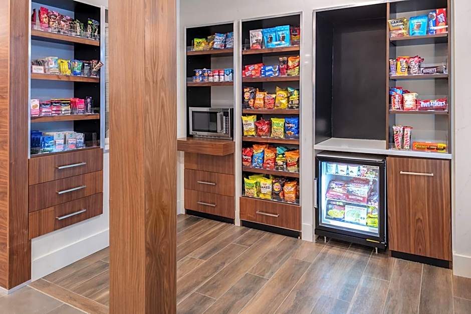 Courtyard by Marriott Memphis East/Galleria