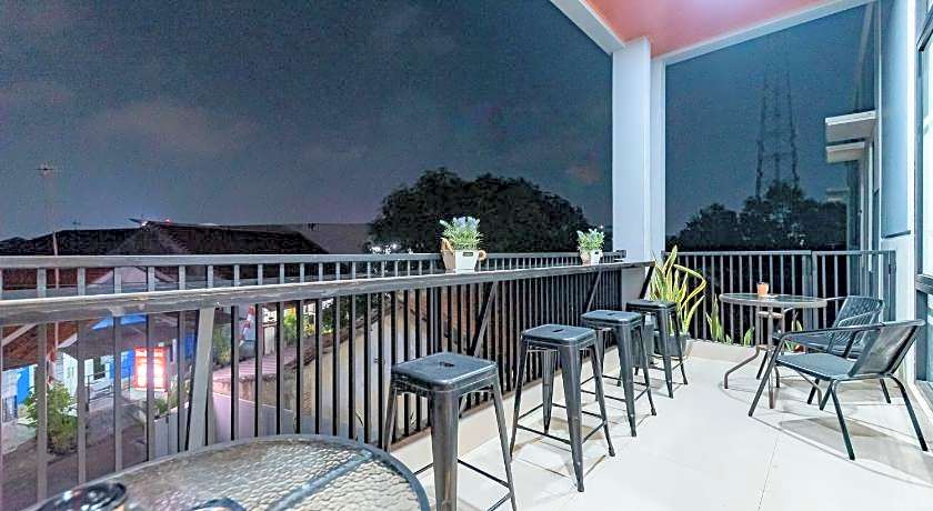 RedDoorz near CSB Mall Cirebon