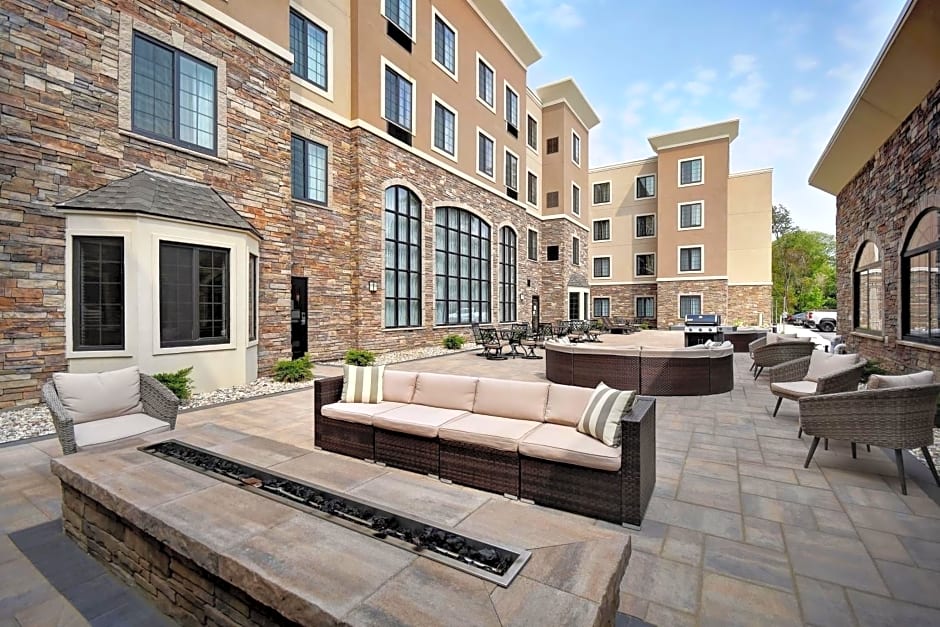 Staybridge Suites - Holland, an IHG Hotel