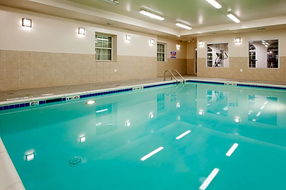 Holiday Inn Express Prince Frederick By IHG