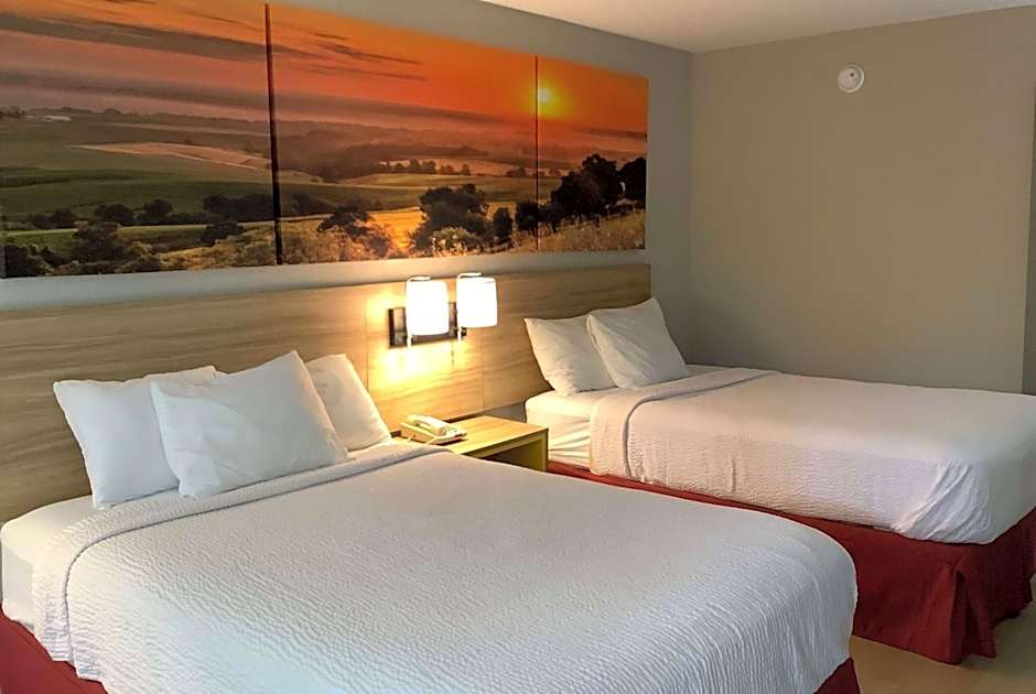 Days Inn by Wyndham Kingdom City