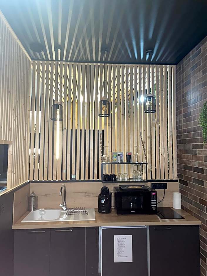 La suite Grenoble spa jacuzzi et sauna privatif