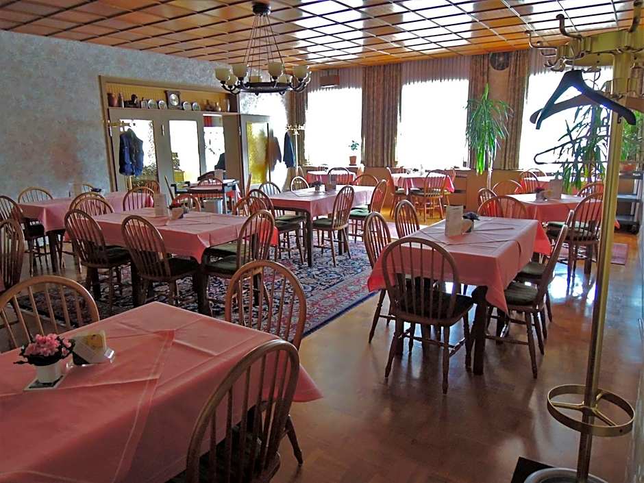 Hotel Restaurant LAHNHOF