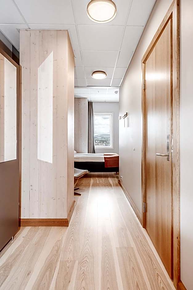 Wood Hotel by Frich's