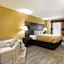 Quality Inn & Suites Greensboro near Lake Oconee