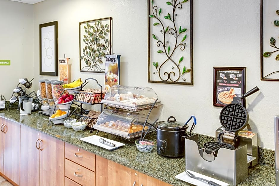Microtel Inn & Suites by Wyndham Saraland