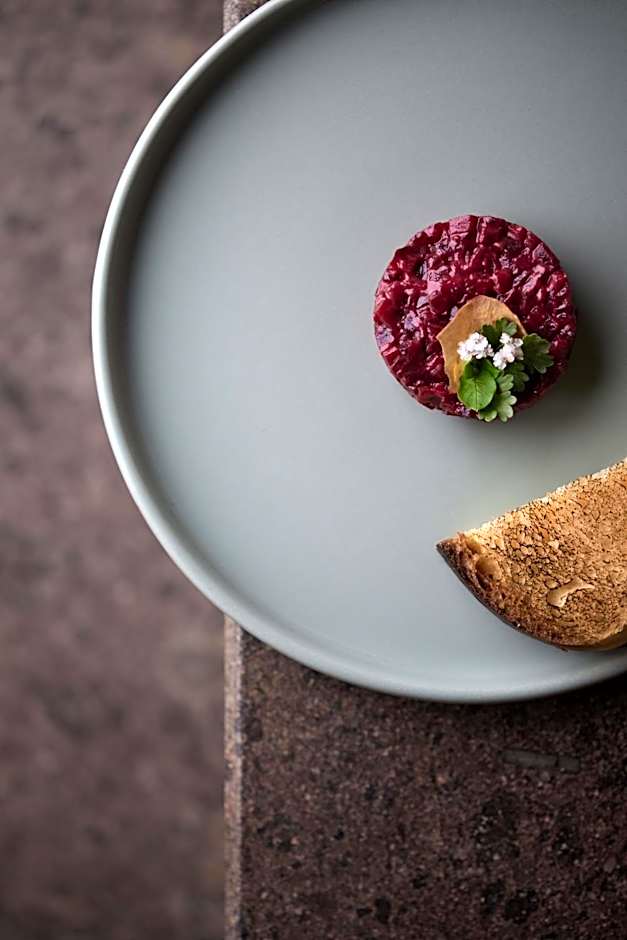 fink Restaurant & Suites