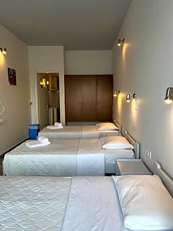 Economy Triple Room