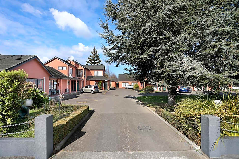 Pavilion Motel & Conference Centre