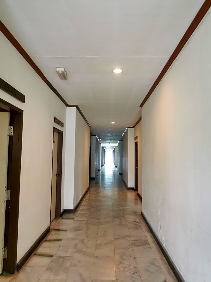 OYO 89972 Borneo Paradise Beach Hotel
