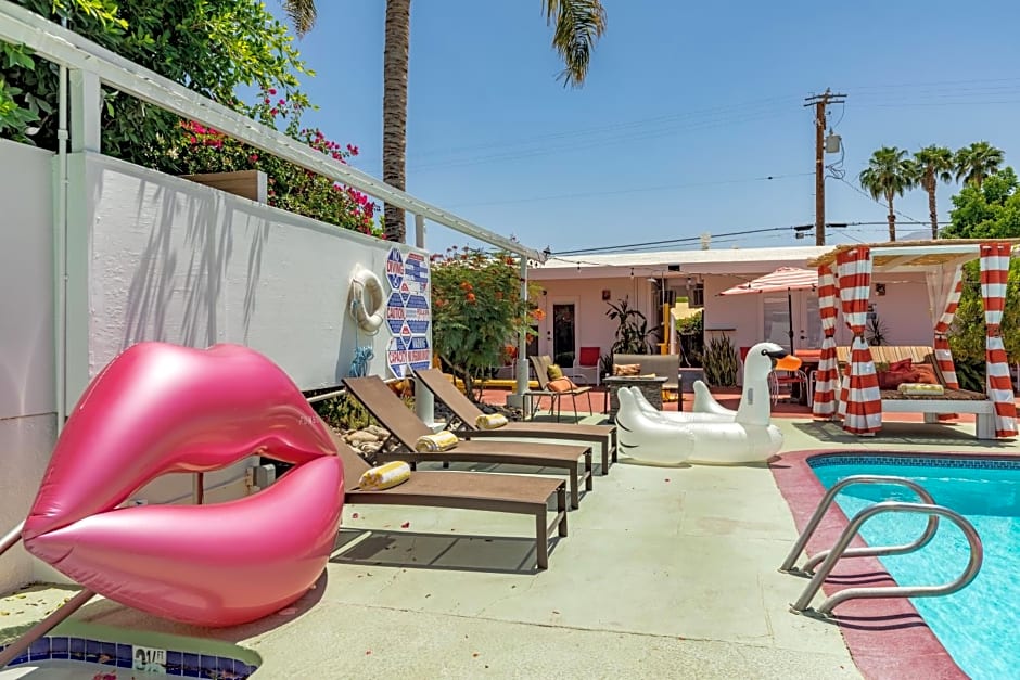 Float Palm Springs - Adults Only