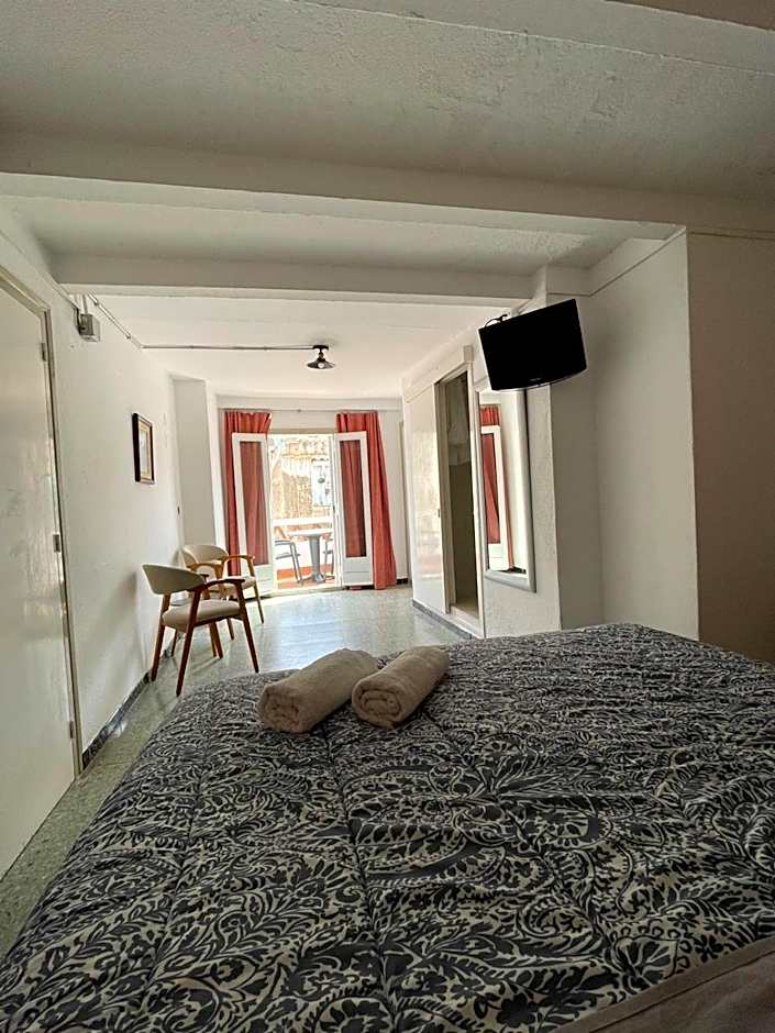 P&R hostals Maria Rosa