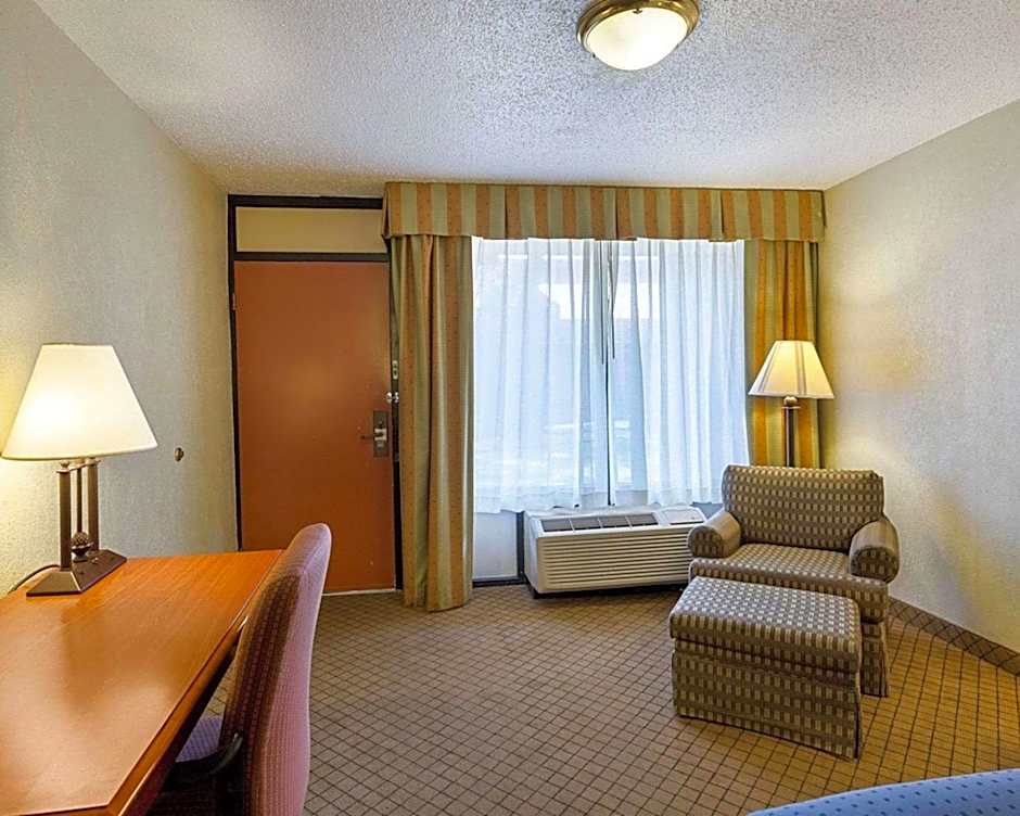 GreenTree Hotel & Extended Stay I-10 FWY Houston, Channelview, Baytown
