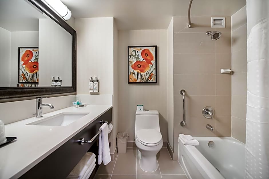 Holiday Inn Vancouver-Centre Broadway By IHG