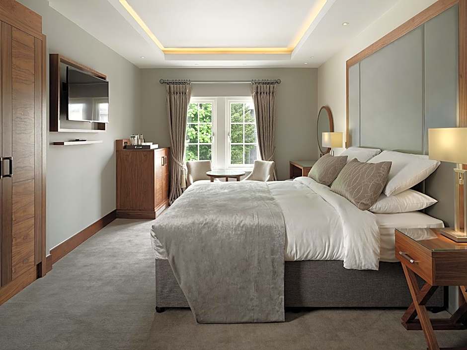 One Warwick Park Hotel