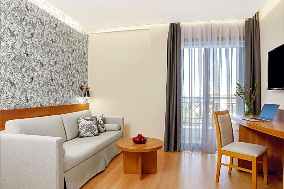 Ramada by Wyndham, Athens Club Attica Riviera