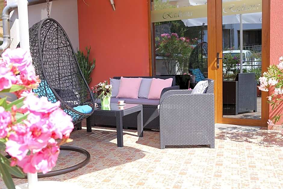 Family Hotel Radiana