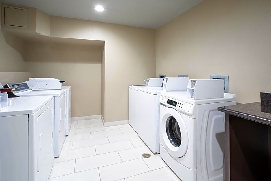 Holiday Inn Express Ontario By IHG