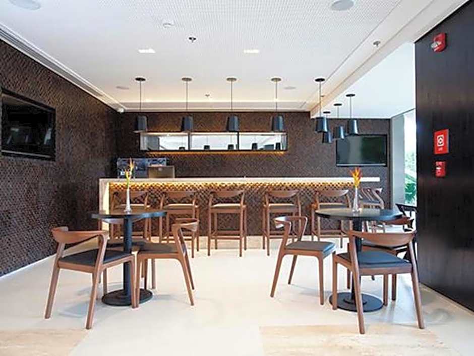 Golden Tulip Sao Jose Dos Campos